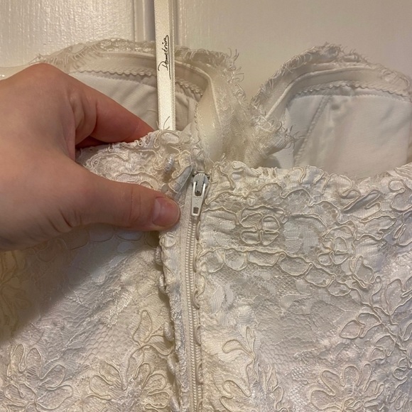 Beautiful New Wedding dress with tags - Picture 6 of 8